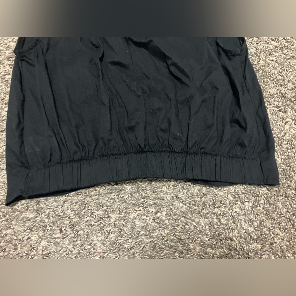 Old Navy Black Sleeveless Button Down Shirt - Picture 3 of 6